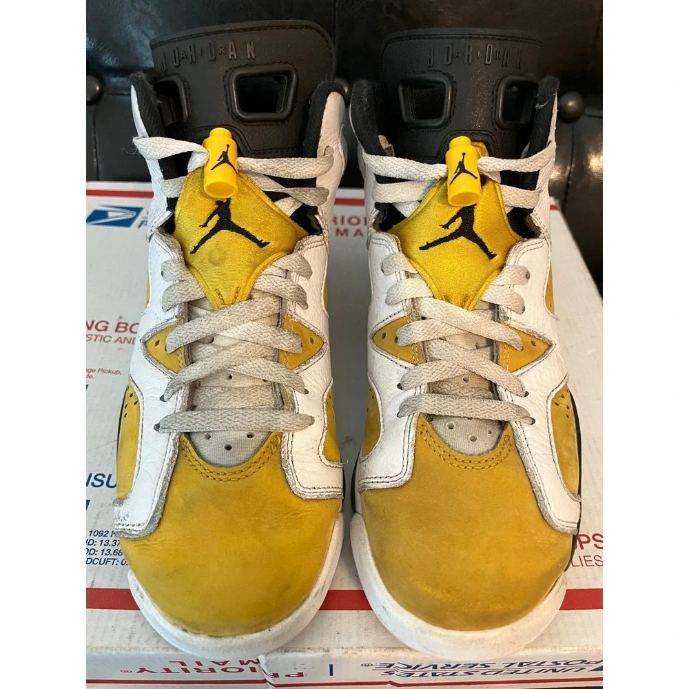 Jordan retro yellow